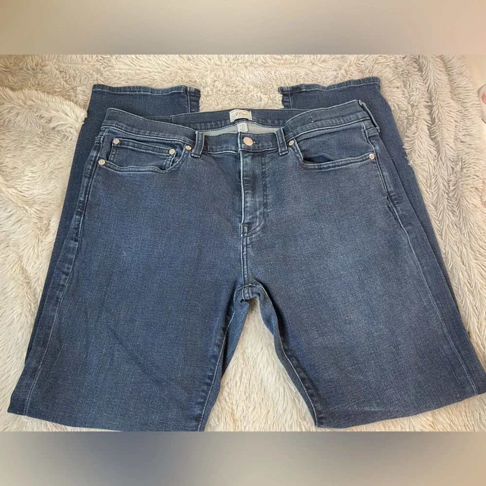 ⭐️J.Crew 770 Straight Fit jeans sz 34 x 32